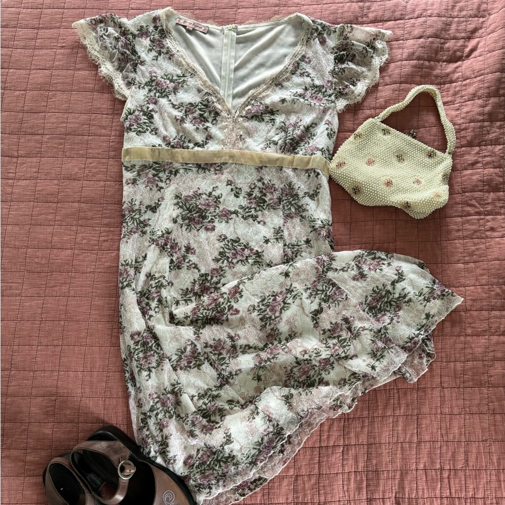 Ready for spring holidays and summer weddings? Perfect lace floral dress!